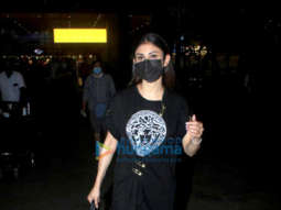 Photos: Mouni Roy snapped at the airport