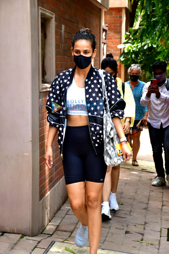 photos neha sharma and aisha sharma spotted at i think fitness 4
