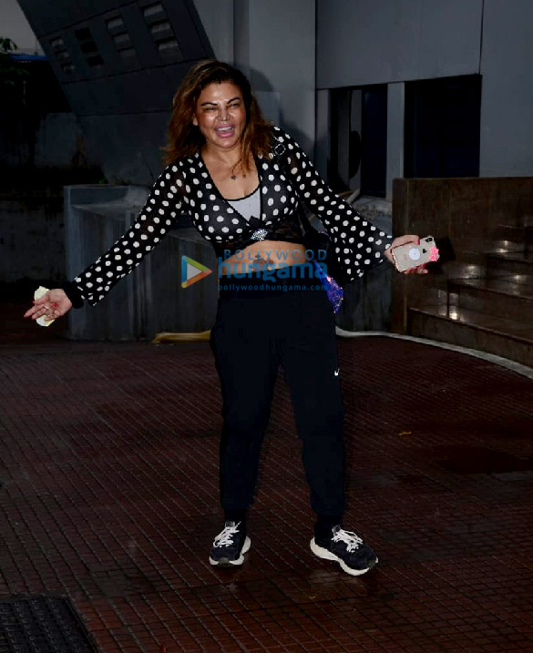 photos rakhi sawant snapped at a dance class 3