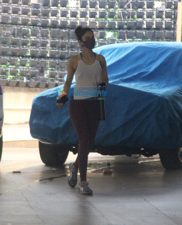 Photos: Rakul Preet Singh spotted in Bandra Photos: Rakul Preet Singh spotted in Bandra
