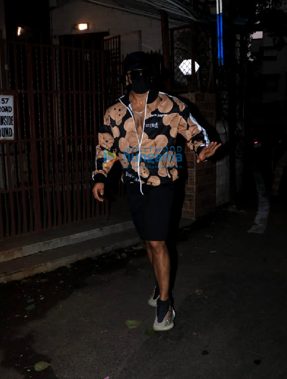 photos ranveer singh spotted at a dubbing studio in bandra 6 2