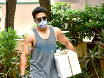 Photos: Saqib Saleem spotted in Bandra
