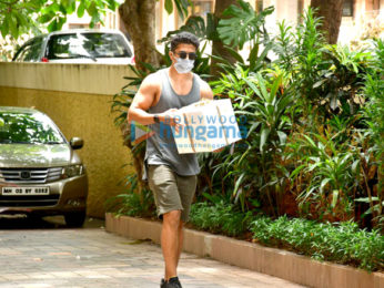 Photos: Saqib Saleem spotted in Bandra