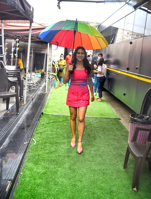 photos sara ali khan snapped in borivali 1
