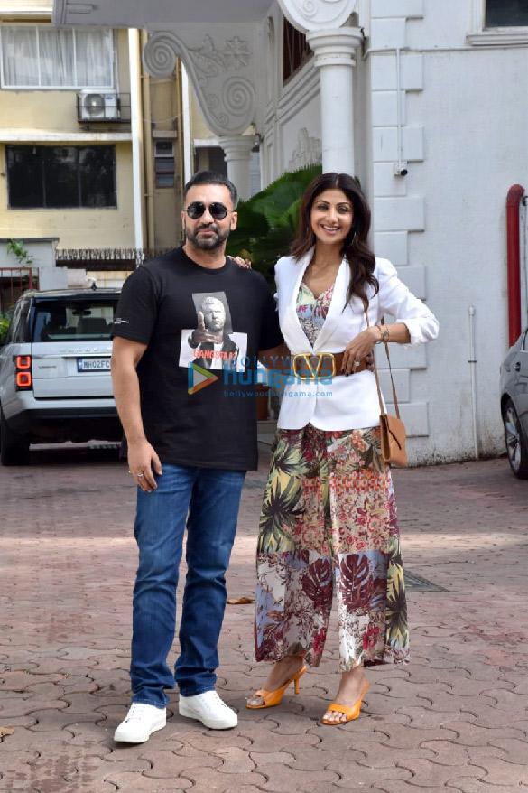 Photos: Shilpa Shetty and Raj Kundra snapped at their residence in Juhu
