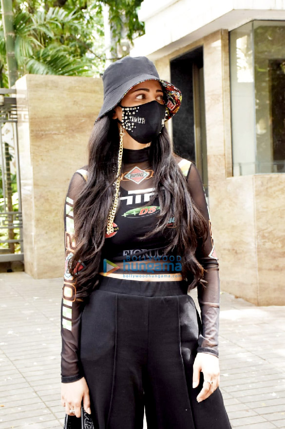 photos shruti haasan snapped at a clinic in santacruz with her boyfriend 4