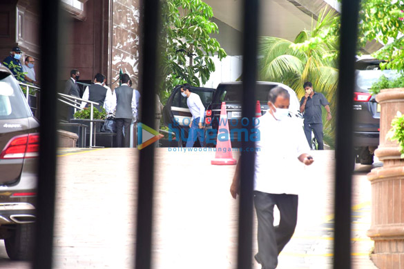 Photos: Sidharth Malhotra spotted at Taj Lands End Photos: Sidharth Malhotra spotted at Taj Lands End