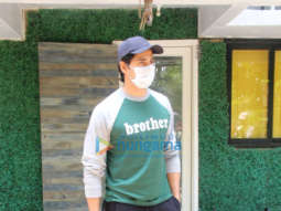 Photos: Sidharth Malhotra spotted at a dental clinic in Andheri, Lokhandwala