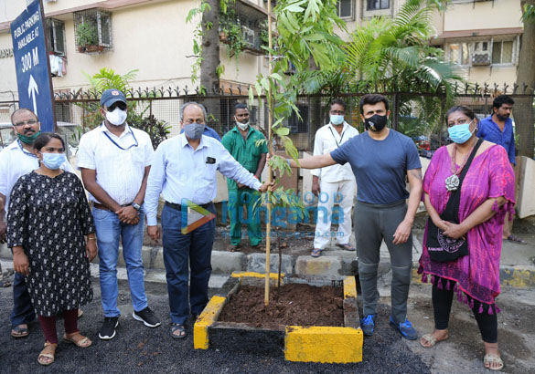 photos sonu nigam niharica raizada snapped at bmcs be a tree parent mega vriksha campaign 3