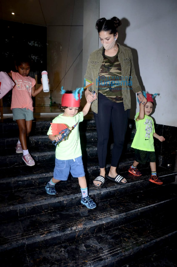 photos sunny leone and her kids snapped in andheri 2