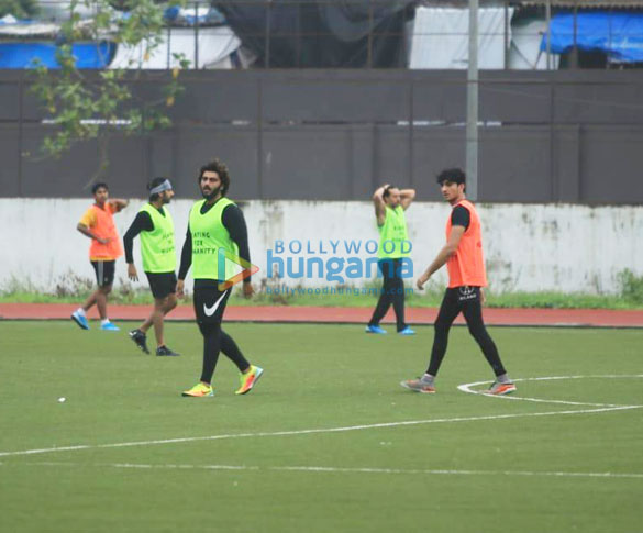 photos tiger shroff disha patani and others snapped playing football in bandra 2 2