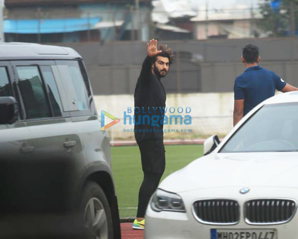 photos tiger shroff disha patani and others snapped playing football in bandra 6