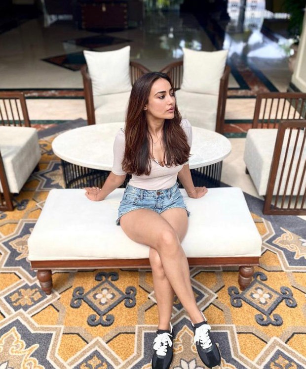 Qubool Hai actress Surbhi Jyoti’s casual top and denim shorts is the ultimate summer staple
