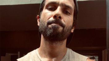 Shahid Kapoor shows off his buff muscles in the latest workout photo