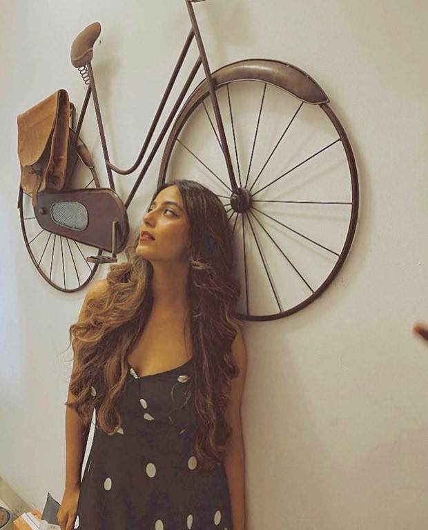 Srishty Rode sets the summer vibe in black maxi dress