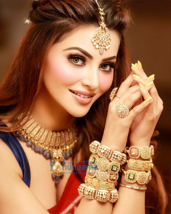 urvashi rautela 1 17