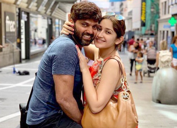 Dilip Kumar's grandniece Sayyeshaa Saigal and South Indian actor Arya became parents to a baby girl, actor Vishal shares the news on Twitter