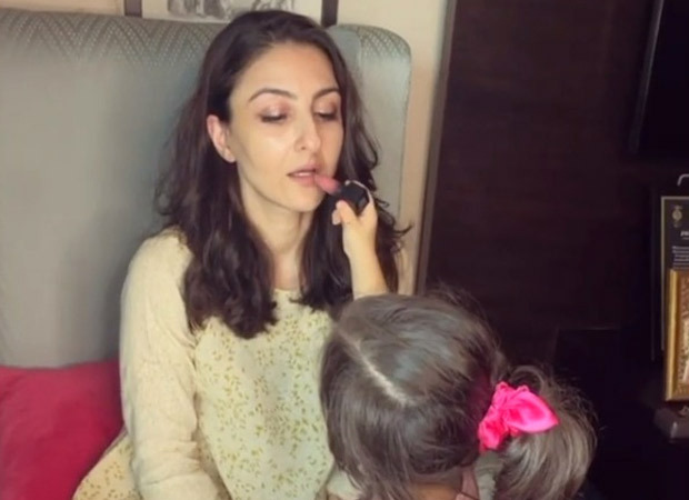 "Have you met my new make up assistant?", says Soha Ali Khan as she shares an adorable video of daughter Inaaya Naumi Kemmu applying lipstick on her