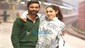 On the sets of the movie Atrangi Re