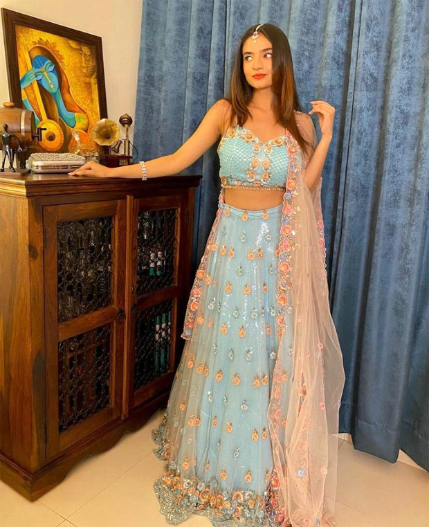 COLOUR OF THE WEEK - BLUE: Kriti Sanon, Nora Fatehi, Anushka Sen, Disha Parmar love the bright hues COLOUR OF THE WEEK - BLUE: Kriti Sanon, Nora Fatehi, Anushka Sen, Disha Parmar love the bright hues