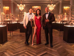 Dwayne Johnson, Gal Gadot, Ryan Reynolds starrer Red Notice to premiere on Netflix on November 12, 2021 