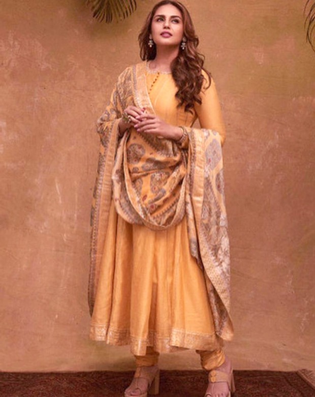 Huma Qureshi looks ethereal in mustard anarkali dress on the occasion of Eid Huma Qureshi looks ethereal in mustard anarkali dress on the occasion of Eid