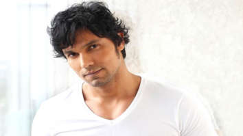 “I don’t know where I would have been in my journey had I not met you”, says Randeep Hooda as he wishes Naseeruddin Shah on his 71st birthday