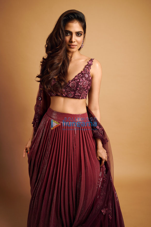malavika mohanan 8