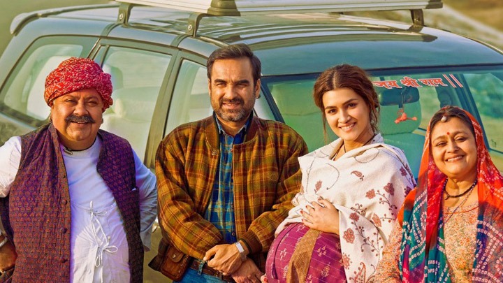 Mimi Official Trailer Kriti Sanon Pankaj Tripathi Dinesh Vijan