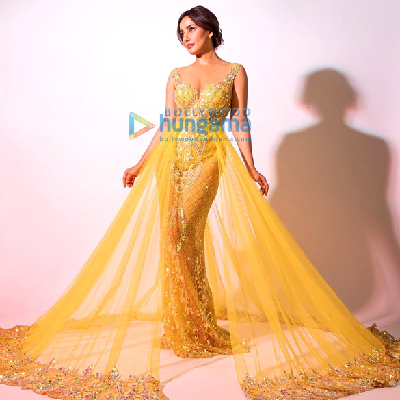 neha sharma 7 3