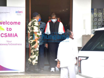 Photos: Amitabh Bachchan snapped at the airport in Kalina