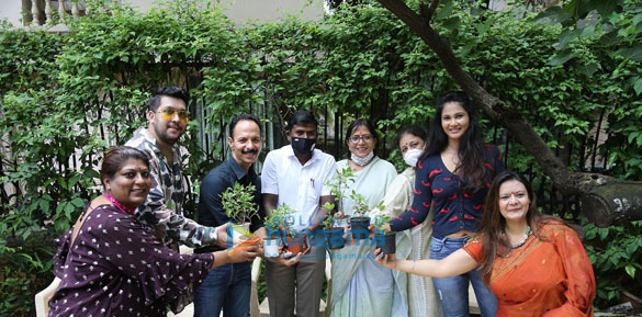 photos bappa b lahiri dr mickey mehta and rupali suri join bmcs be a tree parent mega vriksha campaign 6