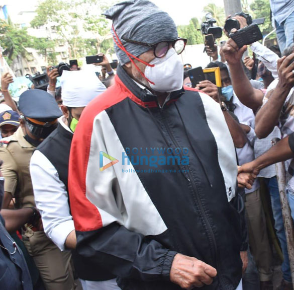 photos celebs snapped at last rites of dilip kumar more 3