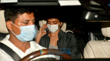 Photos: Deepika Padukone snapped in Bandra