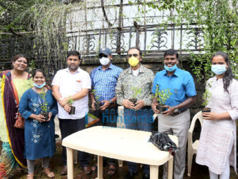 Photos: Gulshan Grover snapped with Vishvas Mote, Dr. Anusha Srinivasan Iyer, Vedant Gill at BMC's Be A Tree Parent MEGA Vriksha Campaign
