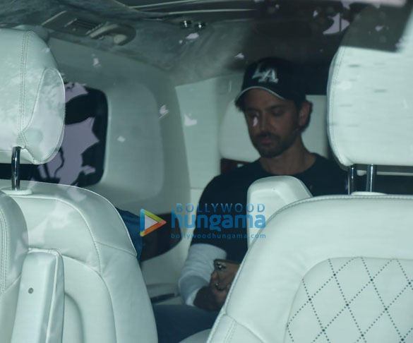 photos hrithik roshan spotted in bandra for a shoot 2