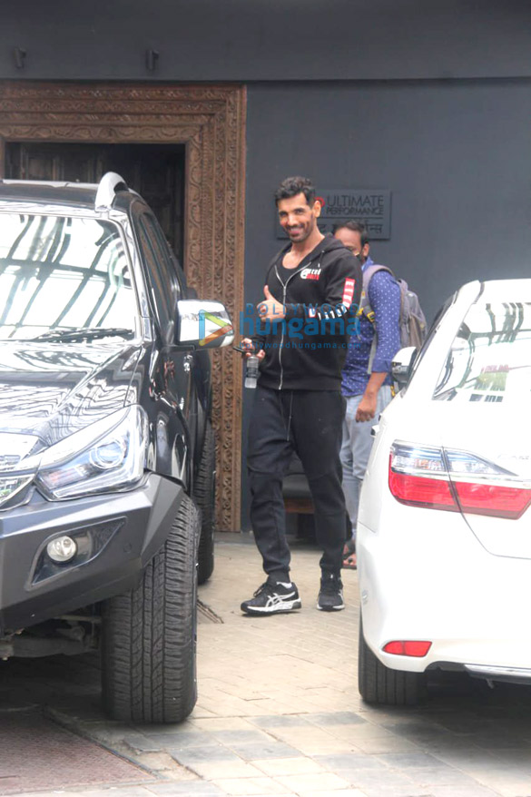 photos john abraham spotted at the gym 4