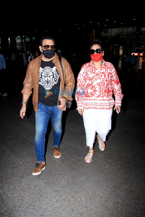 photos malaika arora govinda and sunita ahuja snapped at the airport 3