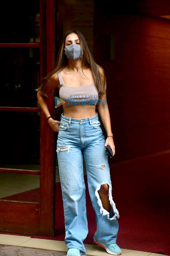photos malaika arora spotted at muah salon 2 4