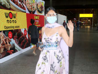 Photos: Mrunal Thakur and Malavika Mohanan spotted at the airport