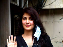Photos: Rhea Chakraborty spotted at Pali market