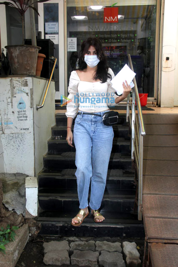 Photos: Rhea Chakraborty spotted at a clinic in Bandra Photos: Rhea Chakraborty spotted at a clinic in Bandra