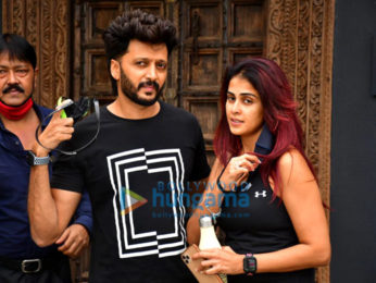 Photos: Riteish Deshmukh and Genelia D'Souza spotted at gym in Bandra