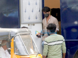 Photos: Shahid Kapoor spotted for a shoot in Bandra