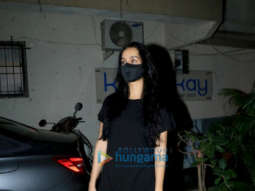 Photos: Shraddha Kapoor snapped at a salon in Juhu