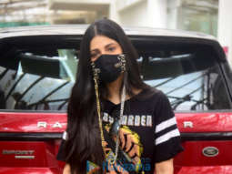 Photos: Shruti Haasan snapped at Sunny Super Sound in Juhu