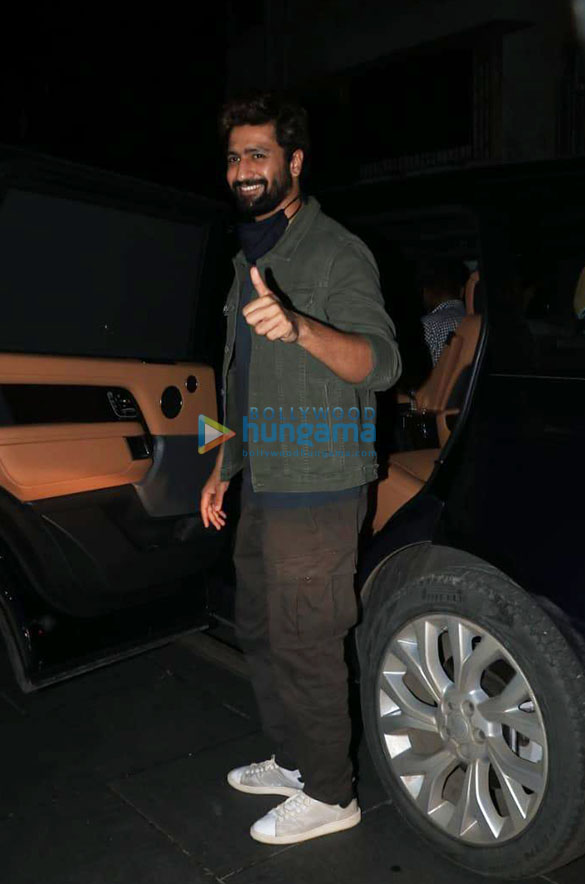 photos vicky kaushal and meghna gulzar snapped in santacruz 5