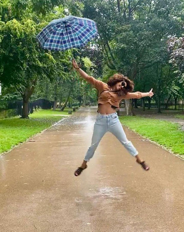 Priyanka Chopra Jonas posts snaps with her best friends making the best use of the London summer (1)