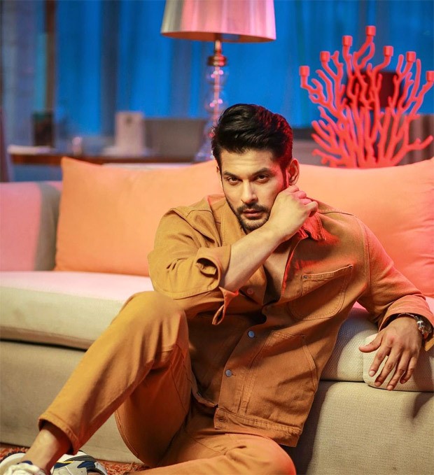 Sidharth Shukla looks dapper in monotone look in these latest photos