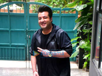 Photos: Varun Sharma, Manjot Singh, Elnaaz Norouzi and others snapped at the screening of Chutzpah